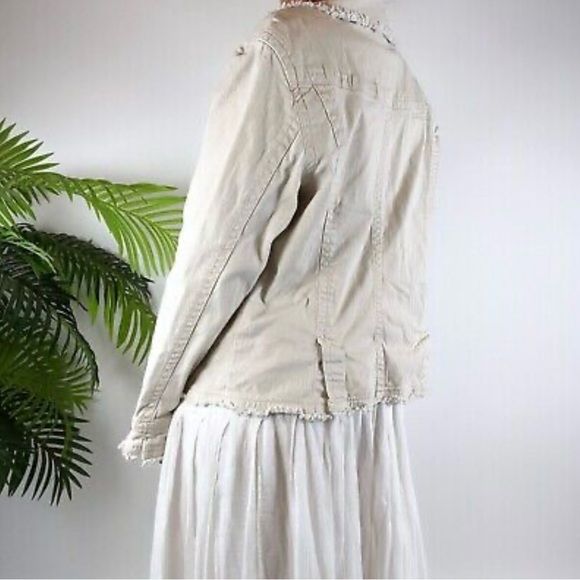 Live a little vintage Y2K White Casual Distressed Jacket / Size: M - Picture 5 of 14